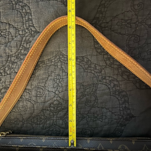 Louis Vuitton handbag - Picture 12 of 15